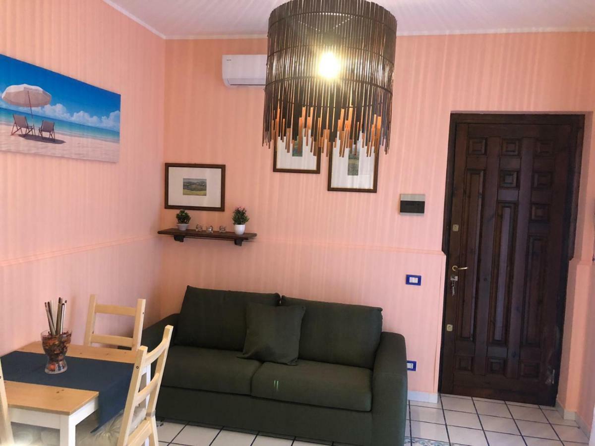 Chloe'S Apartment أتشيريالي المظهر الخارجي الصورة