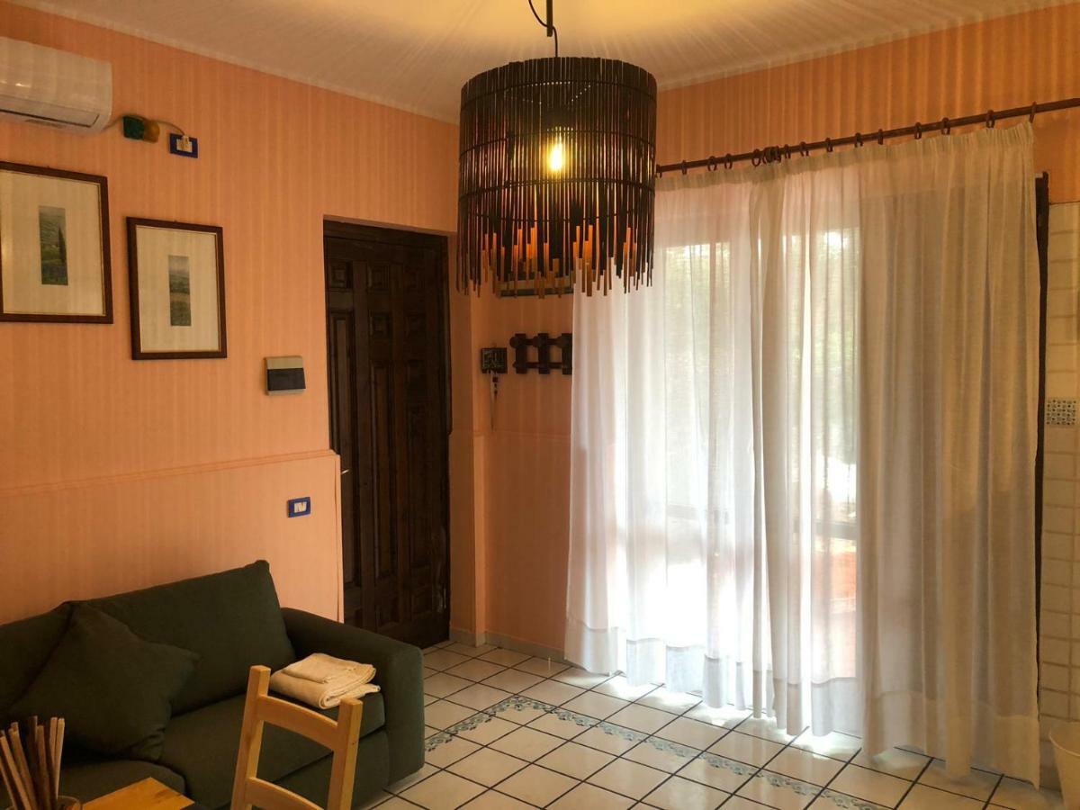 Chloe'S Apartment أتشيريالي المظهر الخارجي الصورة