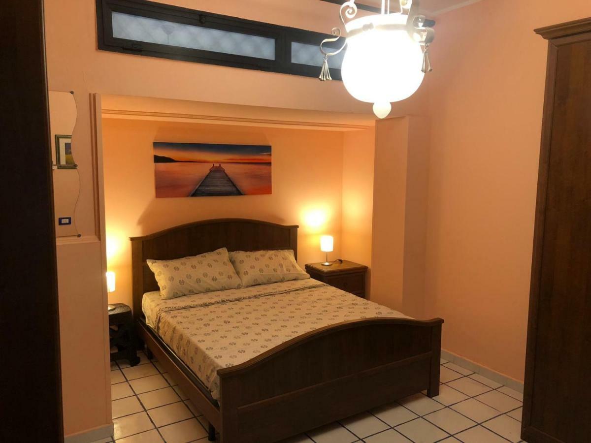 Chloe'S Apartment أتشيريالي المظهر الخارجي الصورة