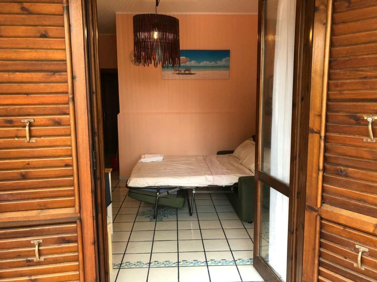 Chloe'S Apartment أتشيريالي المظهر الخارجي الصورة